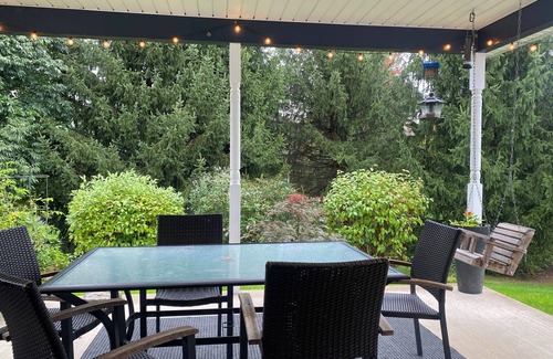 State College House | 10 minutes to PSU! Luxury Linens, Walk to Winery, Playground & Pickleball