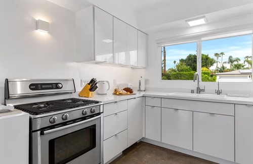 Tahquitz River Estates House | 10 Palms - Ultimate Private Retreat!