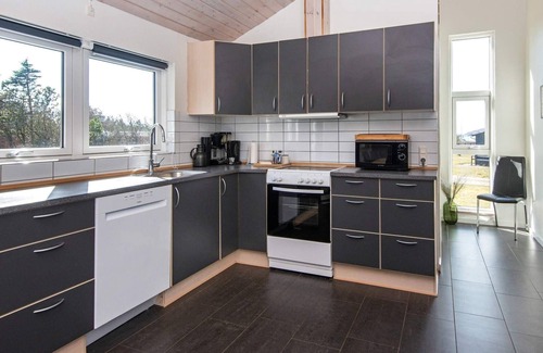 Trend House | 10 person holiday home in Løgstør