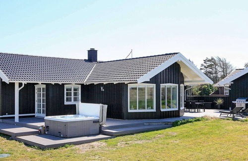 Saltum House | 10 person holiday home in Saltum