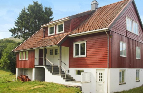 Jolster House | 10 person holiday home in skei i jølster