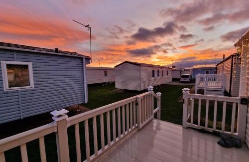 Rhyl Resort | 10 The Poplars, Lyons Robin Hood, Rhyl, Pet Friendly