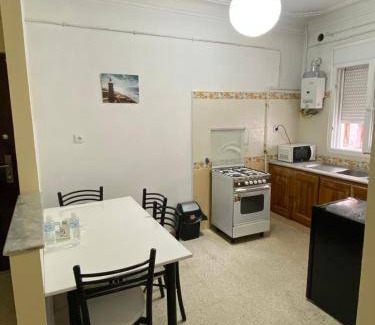 Algiers Apartment | 100 m² Serviced apartment ∙ 4 bedrooms ∙ 10 guests