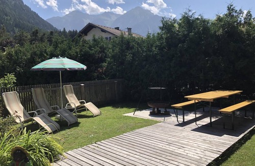 Oetztal-Bahnhof Apartment | 100 m² Apartment ∙ 3 bedrooms ∙ 8 guests