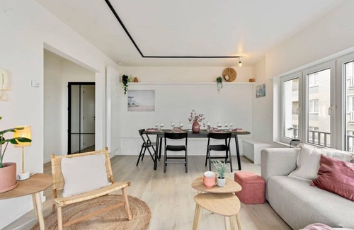 Mariakerke Apartment | 100 m² Apartment ∙ 3 bedrooms ∙ 6 guests
