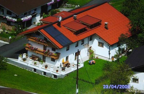 Stumm Apartment | 100 m² Apartment ∙ 3 bedrooms ∙ 7 guests