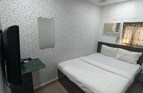 Prabhadevi Bed & Breakfast | 100 mΒ² Bed and breakfast β 2 guests