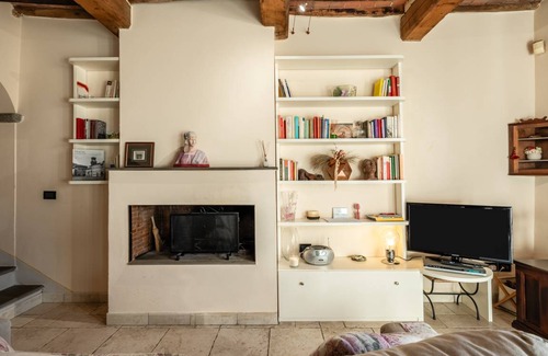 Uzzano House | 100 m² House ∙ 2 bedrooms ∙ 4 guests