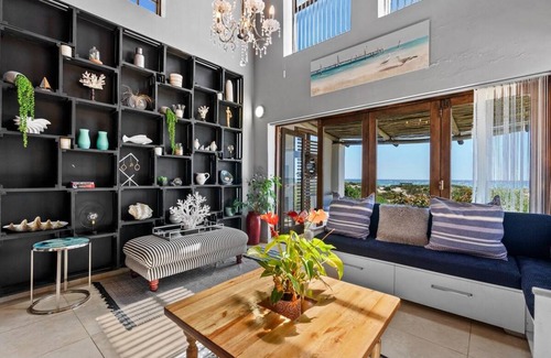 Dwarskersbos House | 100 m² House ∙ 3 bedrooms ∙ 6 guests