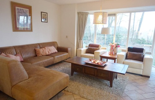 Lemele House | 100 m² House ∙ 5 bedrooms ∙ 10 guests