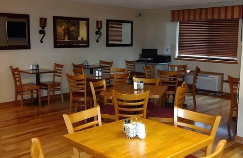 Morton Hotel | 100 m² Motel ∙ 4 guests