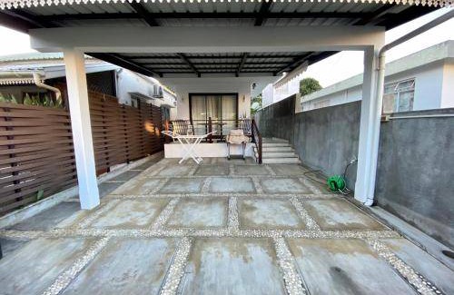 Roches Brunes Villa | 100 m² Villa ∙ 3 bedrooms ∙ 6 guests