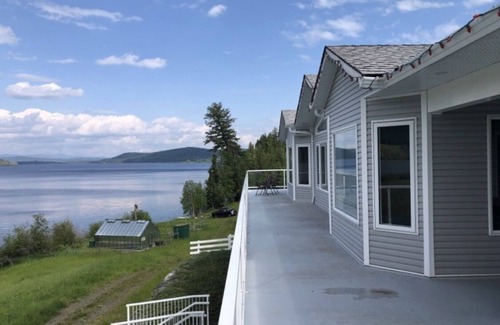 Lone Butte House | 100 Mile House - Horse Lake Ranch
