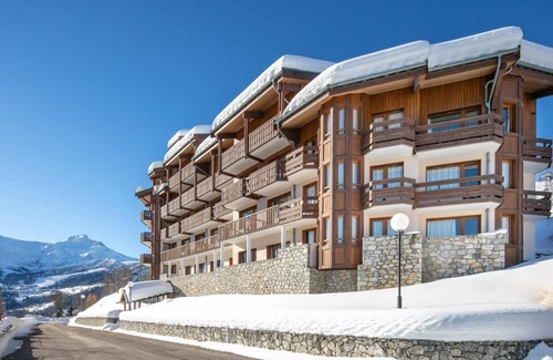Doucy-Combelouviere Apartment | 100m from resort center, balcony, parking, tv, ski locker, 27m², Valmorel