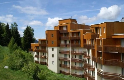Prapoutel Apartment | 100m from resort center, parking, tv, ski locker, 18m², Les 7 Laux