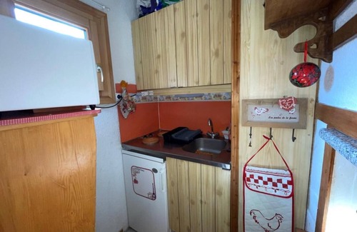 Plagne Villages Apartment | 100m from shops, 1st floor, view ski slopes, balcony, tv, ski locker, 21m², La Plagne