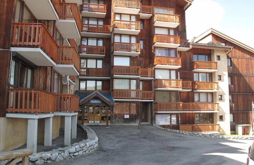 Plagne Villages Apartment | 100m from shops, 1st floor, view ski slopes, balcony, tv, ski locker, 21m², La Plagne