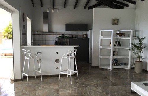 Le Robert Villa | 100m from the sea (boat rental), in a fishing village: Villa facing the ocean