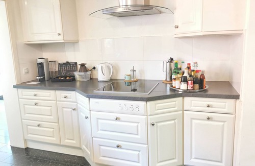 Jersbek House | 100m² guest house with 3 bedrooms for up to 6 people.