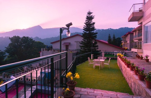 Kumarhatti Resort | 102 m² Resort ∙ 6 guests