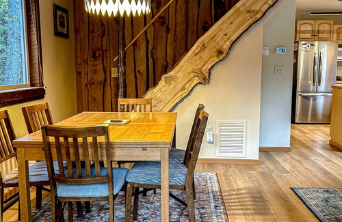 Alyeska Cabin | 103 m² Cabin ∙ 2 bedrooms ∙ 6 guests