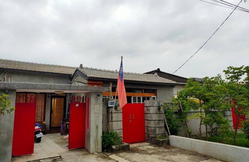 Zuoying District House | 103 m² House ∙ 3 bedrooms ∙ 6 guests