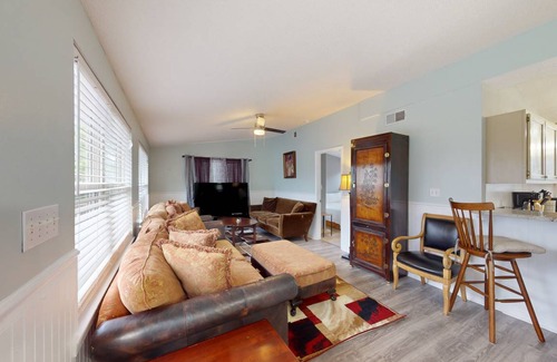 Surf Side Shores House | 107 m² House ∙ 3 bedrooms ∙ 10 guests