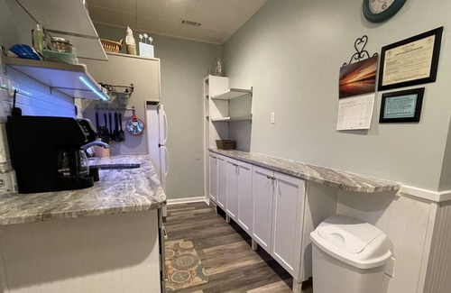 Isle of Palms Condo | #109 Heart of IOP 1st Fl Studio 4 Minute Walk to Toes in Sand