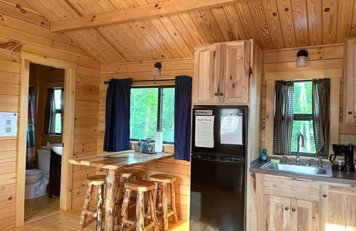 Logan Cabin | 109) Kingfisher Log Cabin. Close to Hocking Hills State Park and more!