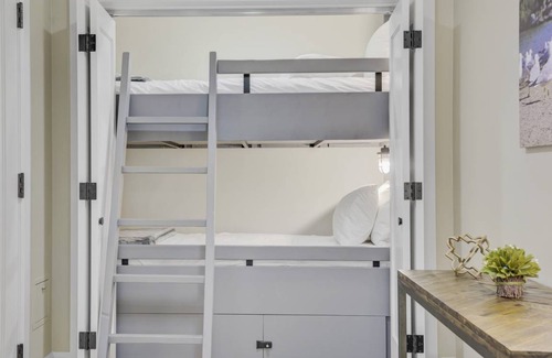 Sandpoint Apartment | 109 m² Apartment ∙ 1 bedroom ∙ 4 guests