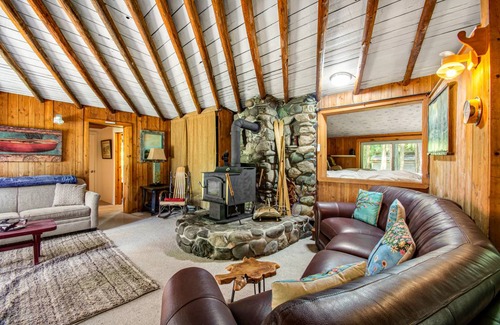 Sequim Cabin | 109 m² Cabin ∙ 1 bedroom ∙ 6 guests