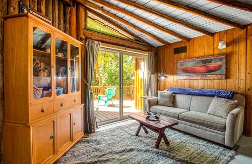Sequim Cabin | 109 m² Cabin ∙ 1 bedroom ∙ 6 guests