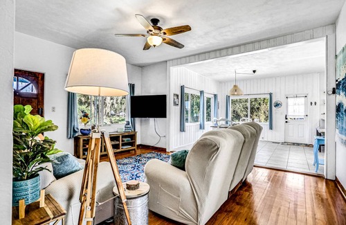 Edgewater House | 109 m² House ∙ 3 bedrooms ∙ 6 guests