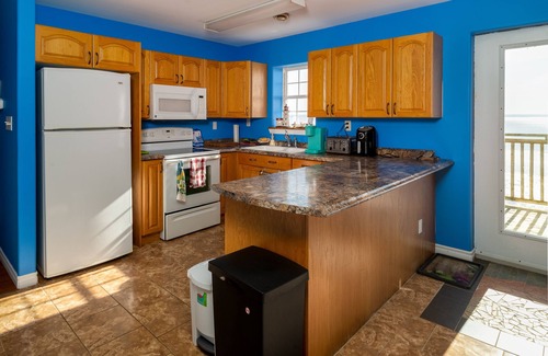 Amherst House | 10M From the Ocean! Upper Suite with Amazing Views - Highest Tides in the World