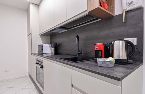 Seriate Apartment | [10min BGY Airport] Bilo Chic: garage + A/C