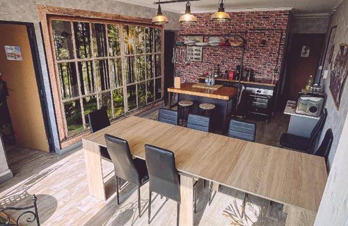 Epinal Apartment | 110 m² Apartment ∙ 5 bedrooms ∙ 14 guests