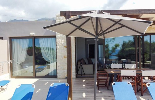 Frangokastellon House | 110 m² House ∙ 3 bedrooms ∙ 6 guests
