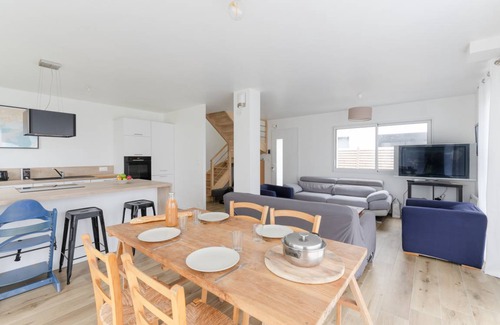 Landunvez House | 110 m² House ∙ 4 bedrooms ∙ 9 guests