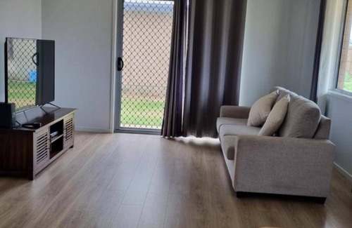 Kingaroy Villa | 110 m² Villa ∙ 2 bedrooms ∙ 2 guests