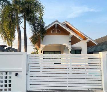 Muang Villa | 110 m² Villa ∙ 2 bedrooms ∙ 8 guests