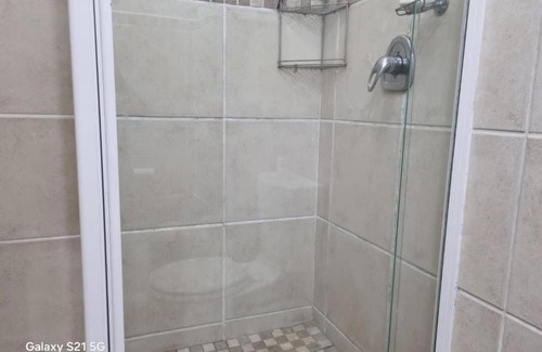 Kingsborough Apartment | 111 Happy Days