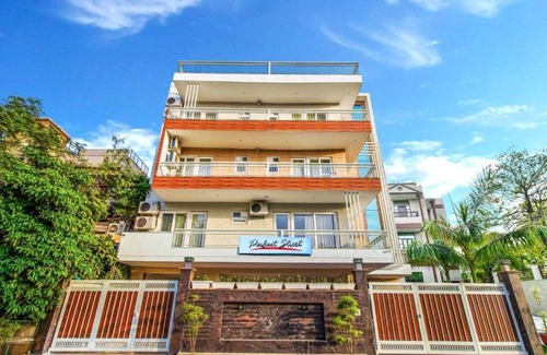 Sushant Lok Apartment | 111 m² Apartment ∙ 2 bedrooms ∙ 6 guests