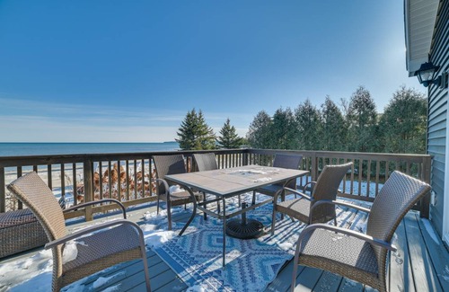 St Ignace Cottage | 111 m² Cabin ∙ 3 bedrooms ∙ 6 guests