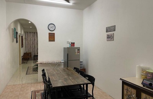 Seri Manjung House | 111 m² House ∙ 3 bedrooms ∙ 8 guests