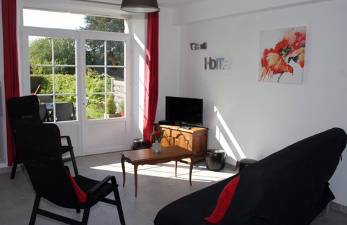 Sainte-Marie-du-Mont House | 112 m² Gîte ∙ 3 bedrooms ∙ 6 guests