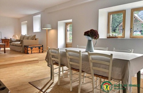 Languidic House | 113 m² Gîte ∙ 3 bedrooms ∙ 5 guests