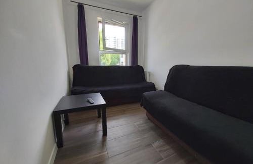 Stare Miasto District Apartment | 1140 Włościańska 5 - Tanie Pokoje w Apartamencie - samodzielne zameldowanie - self check in