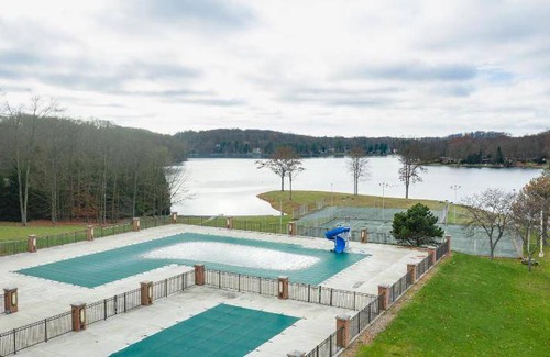 Treasure Lake Hotel | 116 m² Hotel ∙ 2 bedrooms ∙ 8 guests