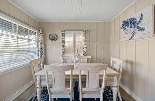 Balboa Island House | 118 Emerald Ave A & B