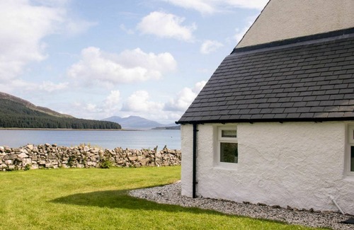 Breakish Other | 119 m² Accommodation ∙ 3 bedrooms ∙ 6 guests
